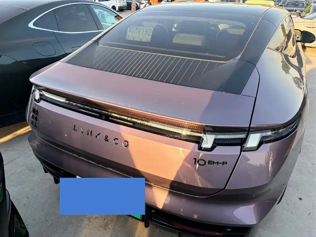 Lynk & Co Lynk & Co 10 240 AWD Ultra Sport H7 2025 - thumbnail 3