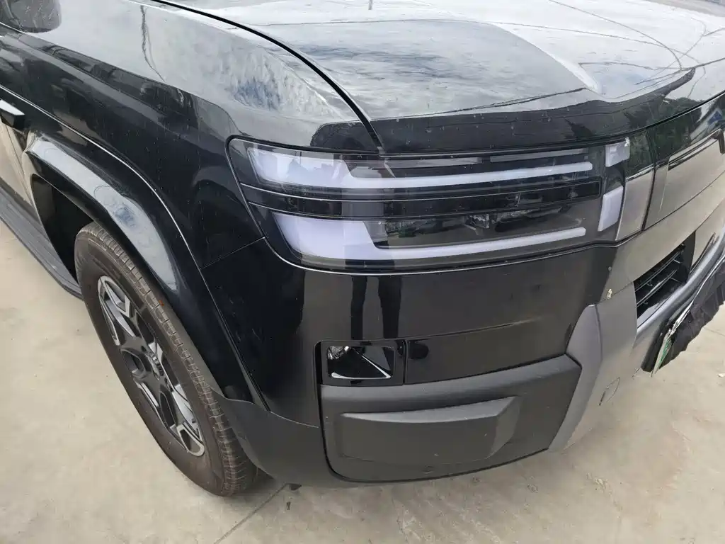 Fang Cheng Bao Ti 7 2025 200KM RWD Max Edition 2026 - thumbnail 5