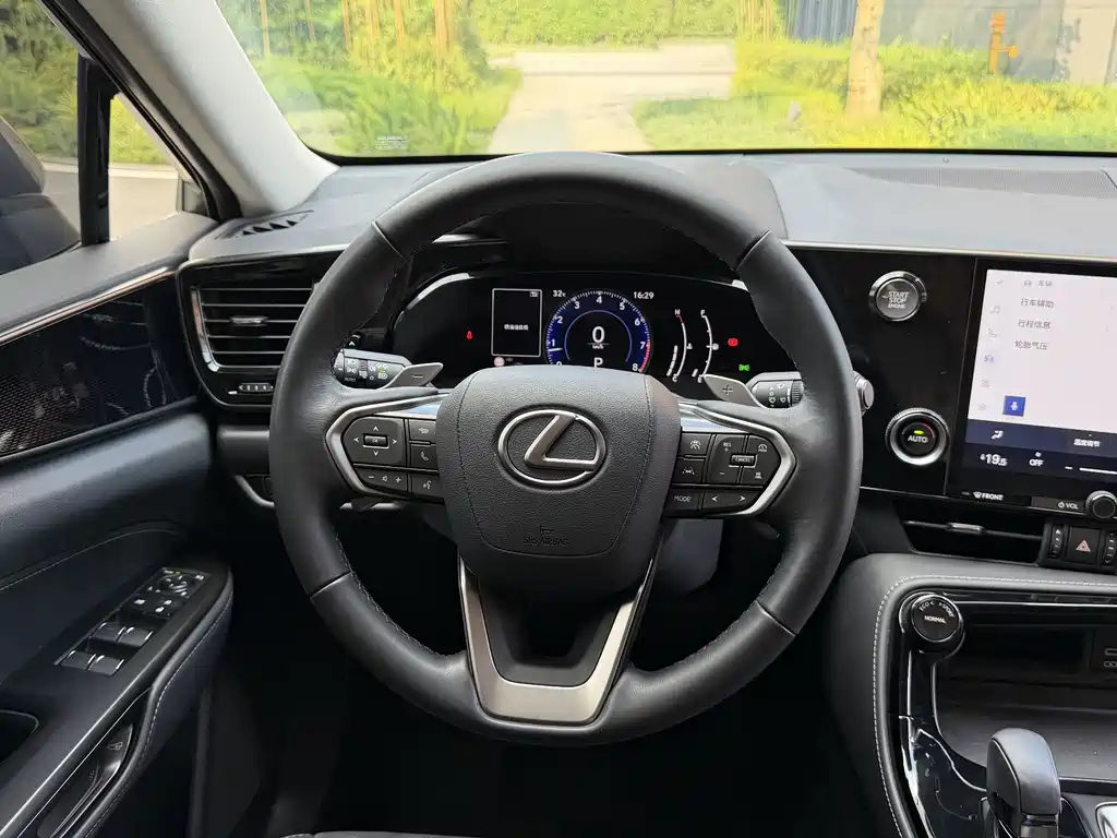 Lexus Lexus NX 260 FWD 2022 - thumbnail 17