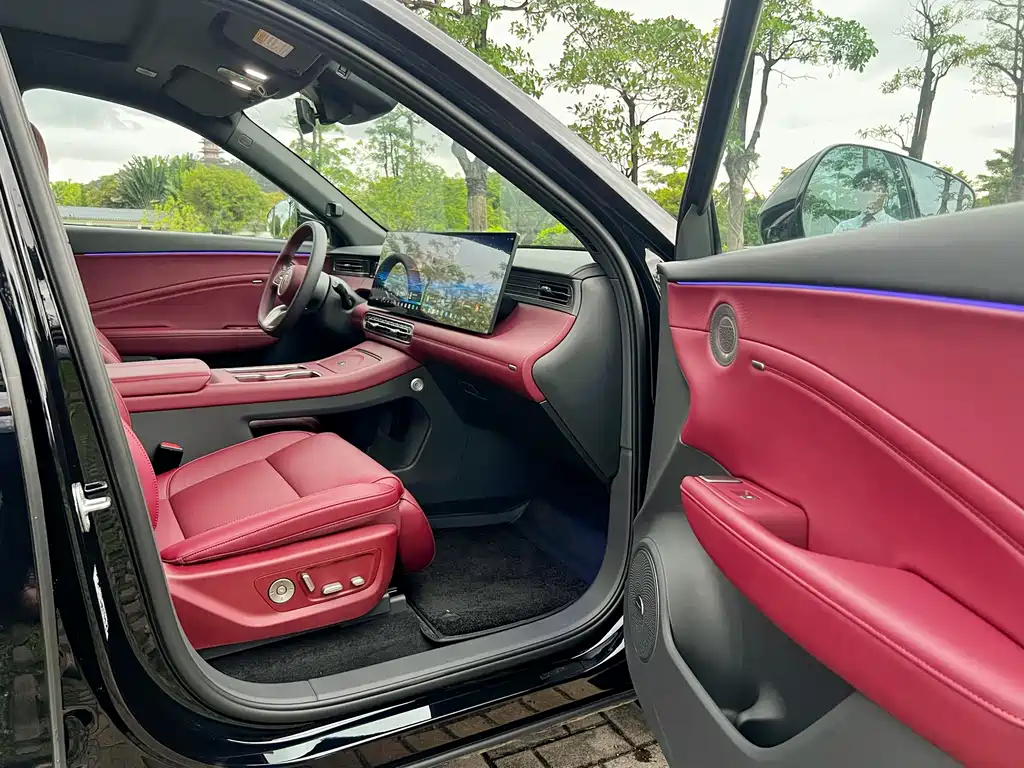 Hongqi Hongqi HS6 PHEV 2026 - thumbnail 8
