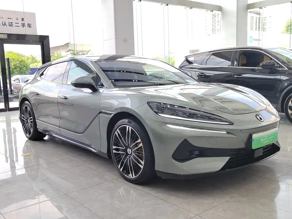 Denza Denza Z9GT 2024 1100 AWD Ultra Edition 2024 - thumbnail 3