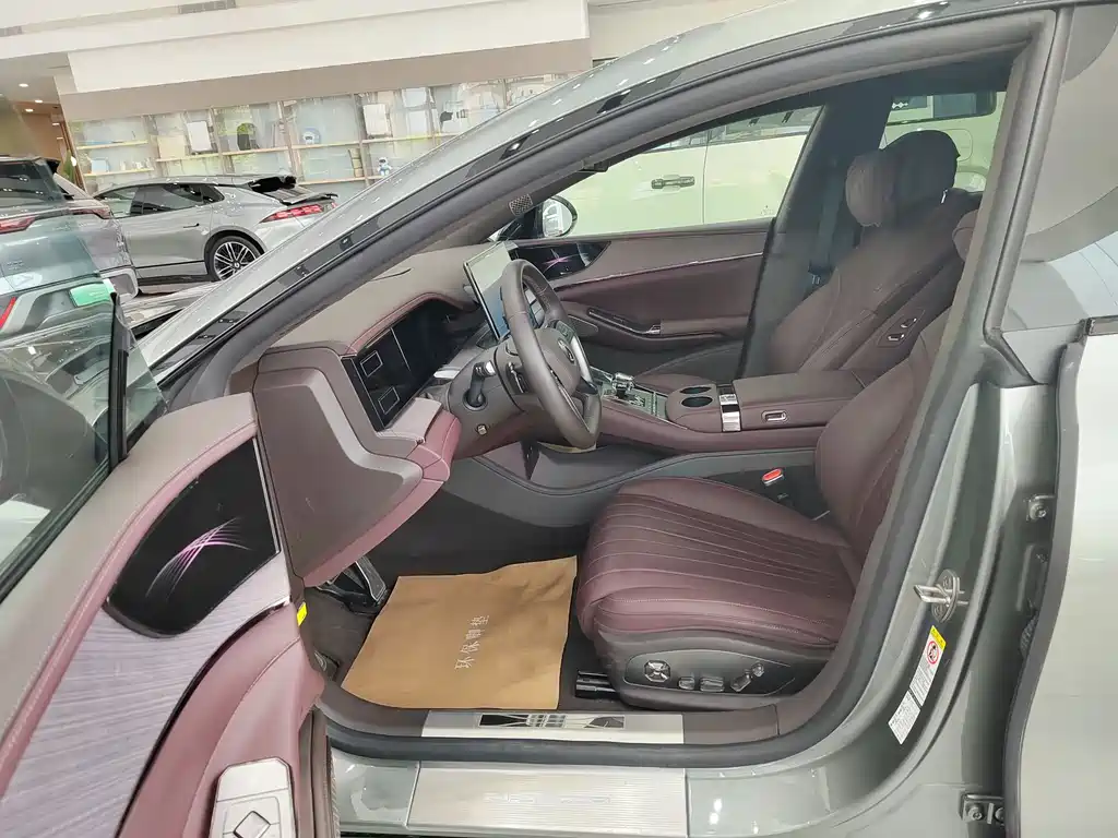 Denza Denza Z9GT 2024 1100 AWD Ultra Edition 2024 - thumbnail 5