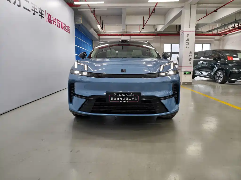 Lynk & Co Lynk & Co 08 EM-P 210 AWD Performance Ultra H7 2025 - thumbnail 2