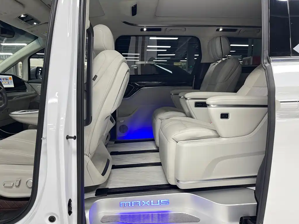 Maxus Maxus Mifa 9 2025 PHEV Long Range Forest Edition 7-Seater 2025 - thumbnail 9