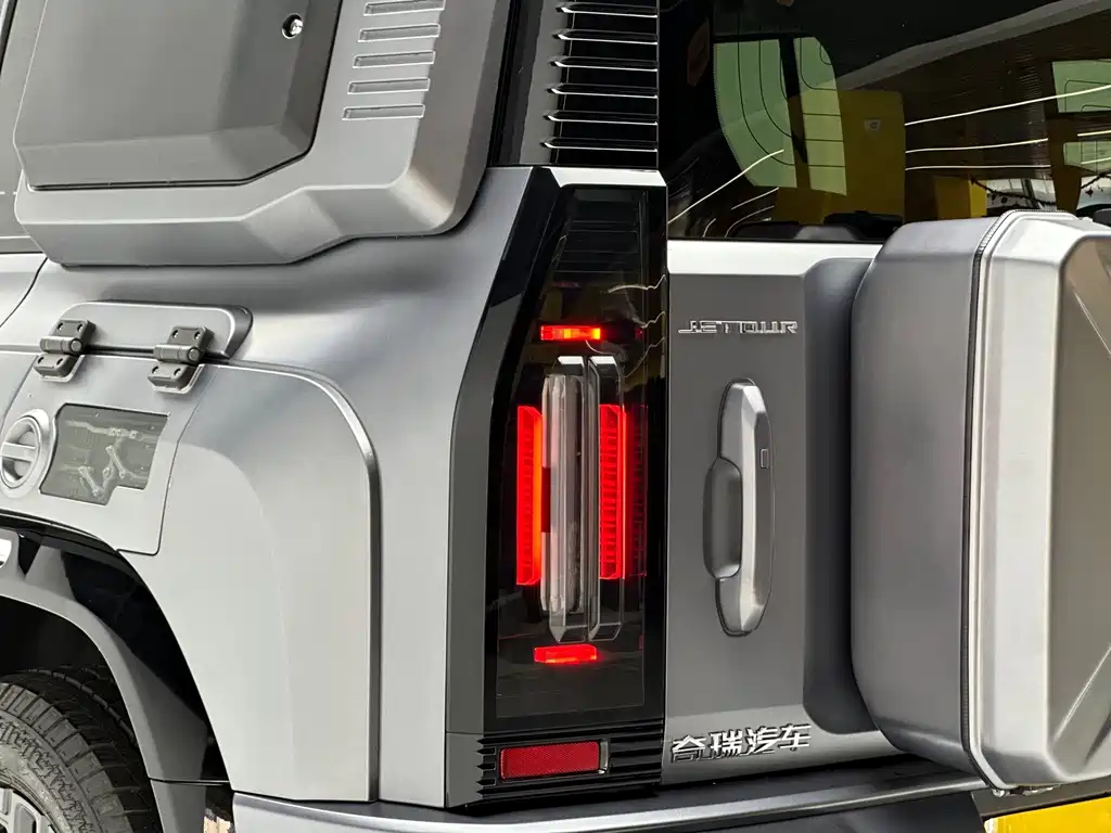 Jetour Jetour Traveler 2025 2.0TD DCT AWD Star Guardian 2026 - thumbnail 18