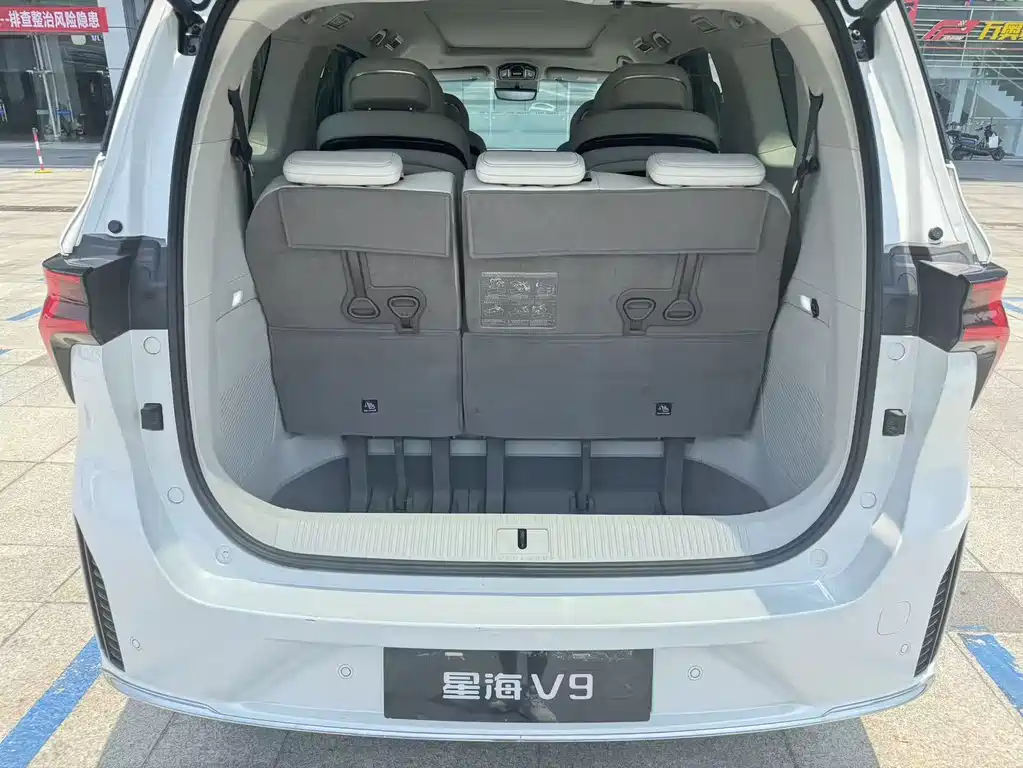 Dongfeng Forthing Voyah V9 2024 1.5TD 200km Qingyunti Series Premium 2024 - thumbnail 15