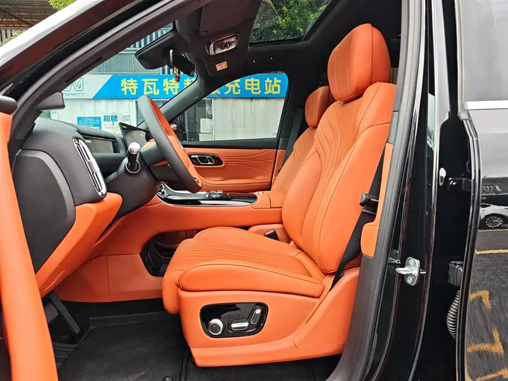 Geely Galaxy Galaxy M9 2025 210km AWD Navigator Edition 2026 - thumbnail 11