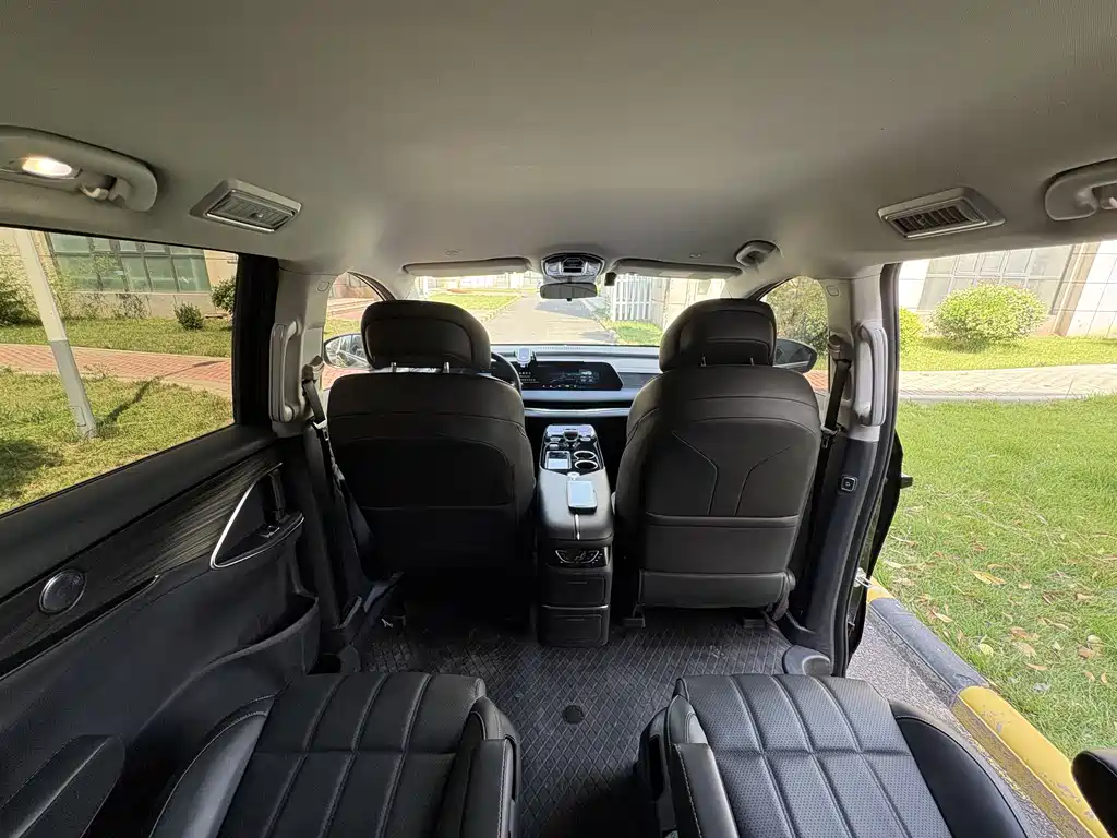 Dongfeng Forthing Voyah V9 200km Comfort 2025 - thumbnail 21