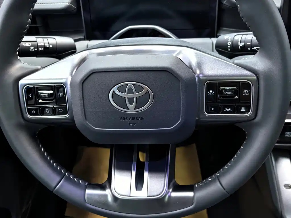 Toyota Toyota RAV4 2026 2.0L 4WD Luxury Edition 2026 - thumbnail 14