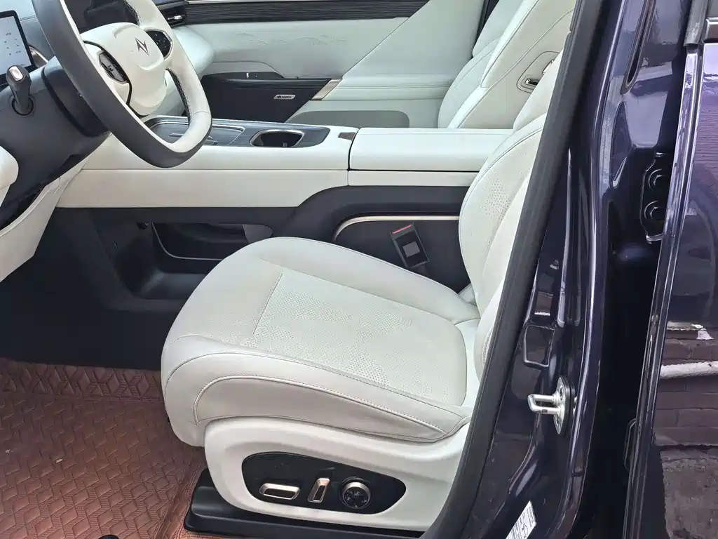Dongfeng eπ eπ008 636Max EV 2024 - thumbnail 5
