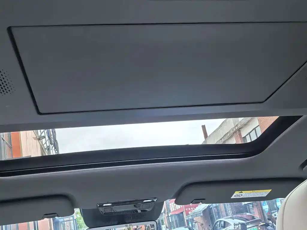 Dongfeng eπ eπ008 636Max EV 2024 - thumbnail 6