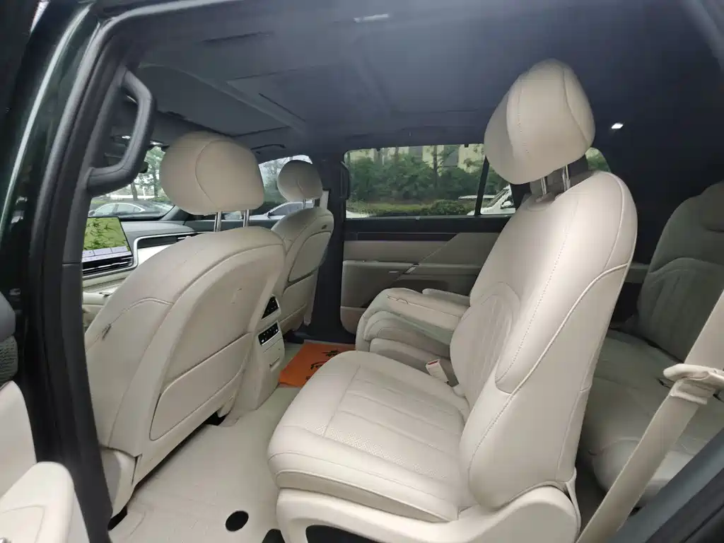 Dongfeng eπ eπ008 EV 2025 - thumbnail 9