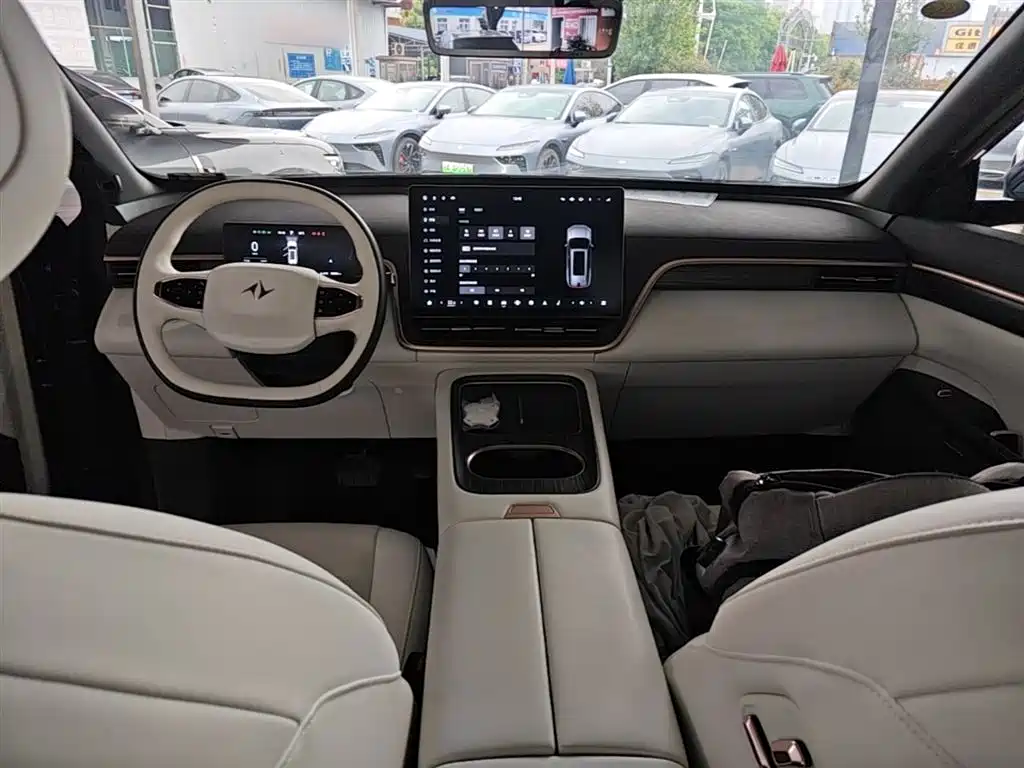 Dongfeng eπ eπ008 2024 636Max BEV 6-Seater 2024 - thumbnail 10