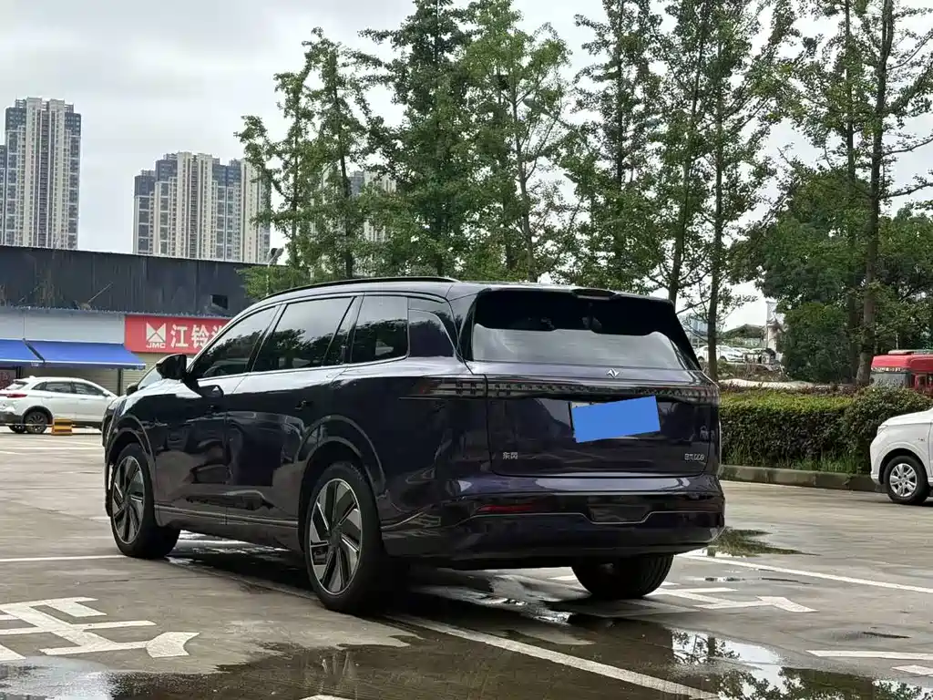 Dongfeng eπ eπ008 636Max EV 2024 - thumbnail 5