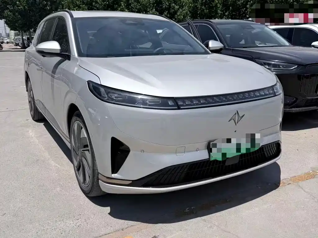 Dongfeng eπ eπ008 2024 636Max BEV 6-Seater 2024 - thumbnail 2