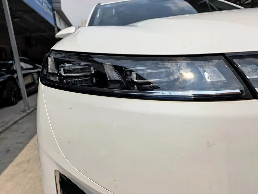 Dongfeng eπ eπ008 636Max BEV 2025 - thumbnail 4