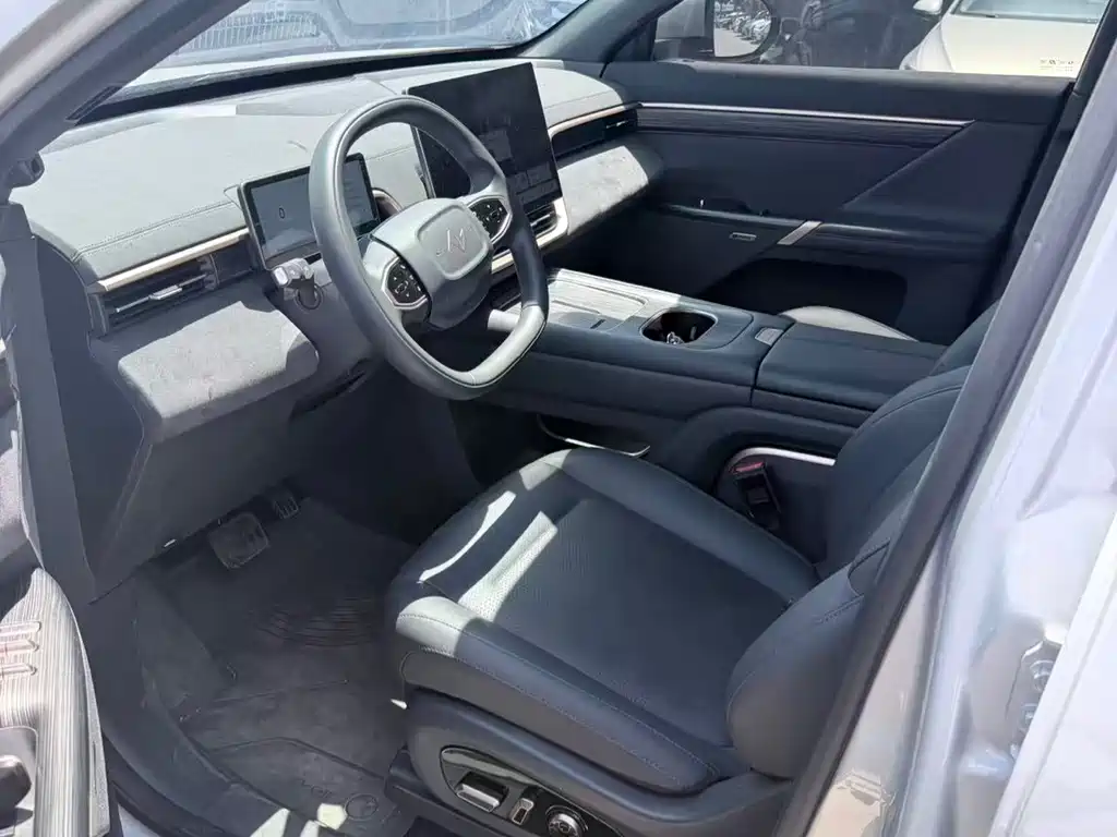 Dongfeng eπ eπ008 2024 636Max BEV 6-Seater 2024 - thumbnail 4