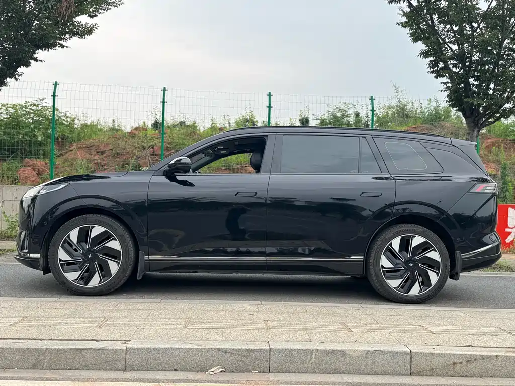 Dongfeng Yipai eπ008 636Ultra BEV 2024 - thumbnail 4