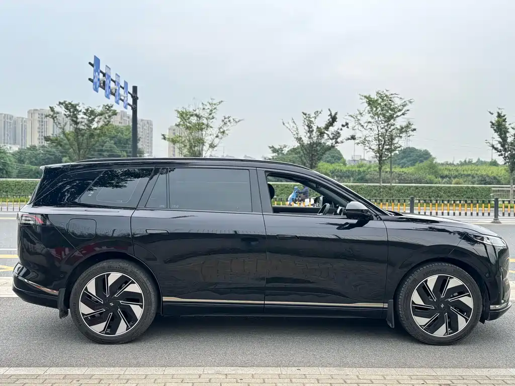 Dongfeng Yipai eπ008 636Ultra BEV 2024 - thumbnail 8
