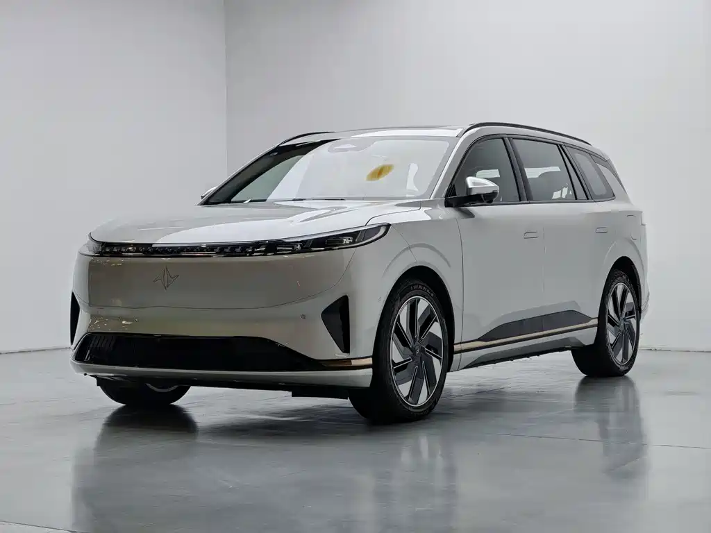 Dongfeng Yipai eπ 008 2024 636Max Pure Electric Edition 6-seat 2025