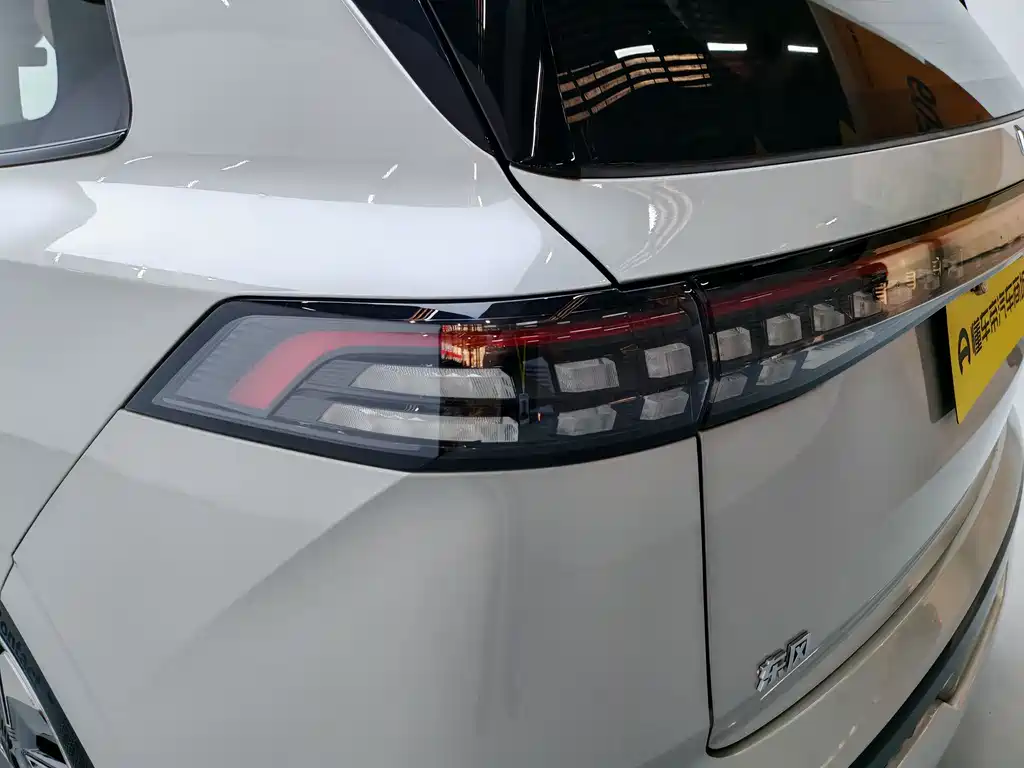 Dongfeng Yipai eπ 008 2024 636Max Pure Electric Edition 6-seat 2025 - thumbnail 12