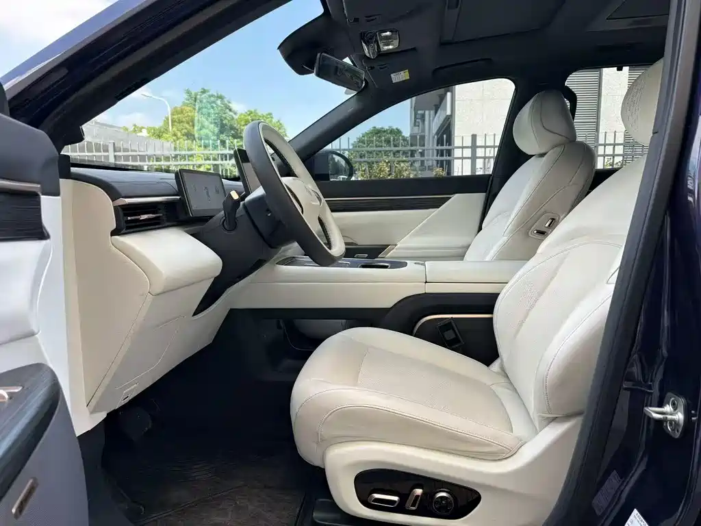 Dongfeng eπ eπ008 2024 636Max EV 6-Seater 2024 - thumbnail 4