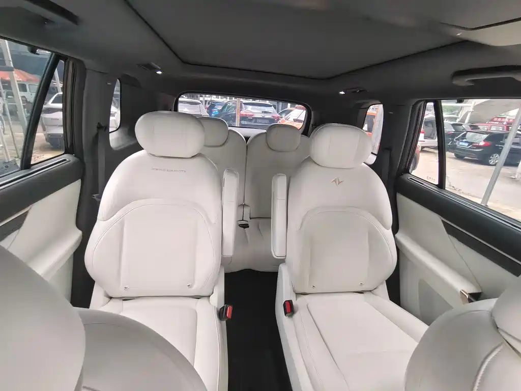 Dongfeng eπ eπ008 2024 636Max EV 6-Seater 2024 - thumbnail 11