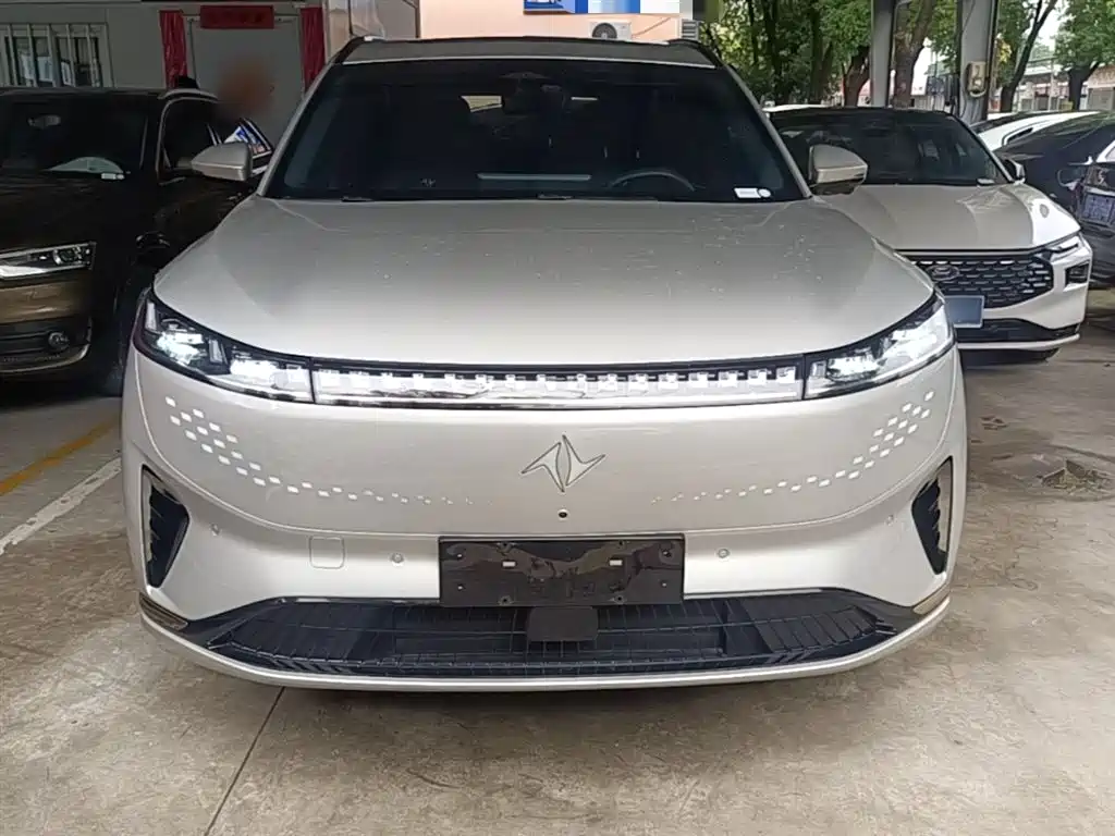 Dongfeng eπ eπ008 210Max EREV 6-Seater 2024 - thumbnail 3