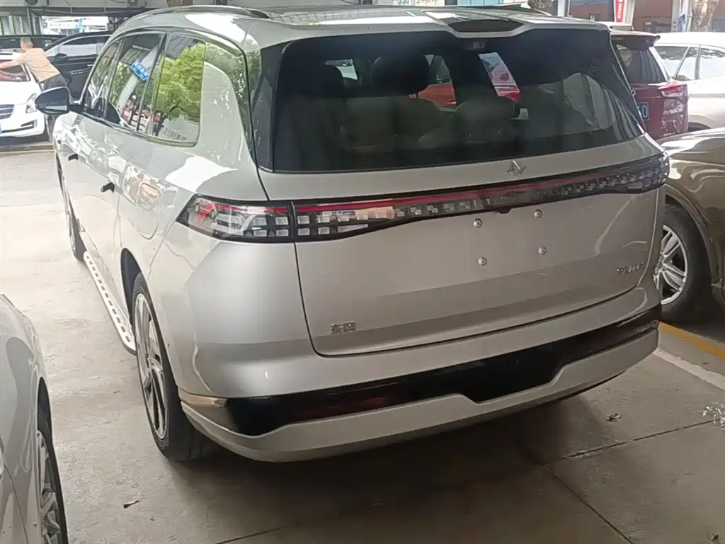 Dongfeng eπ eπ008 210Max EREV 6-Seater 2024 - thumbnail 5