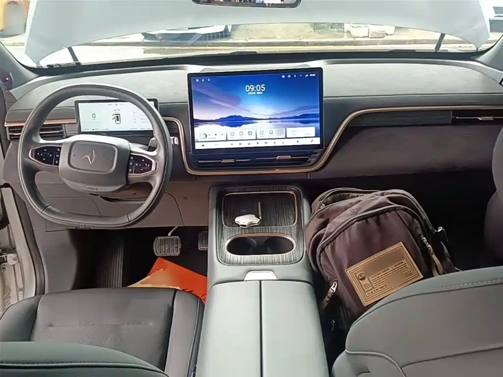 Dongfeng eπ eπ008 210Max EREV 6-Seater 2024 - thumbnail 10