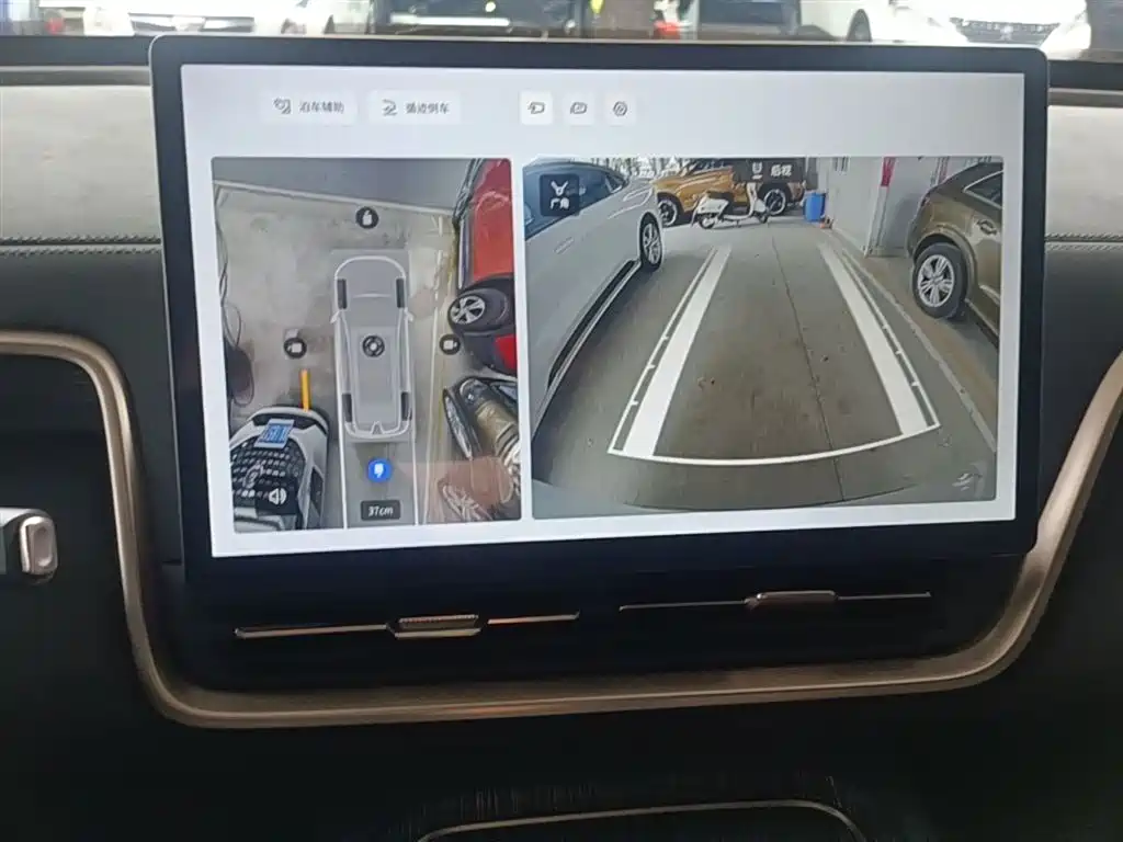 Dongfeng eπ eπ008 210Max EREV 6-Seater 2024 - thumbnail 13