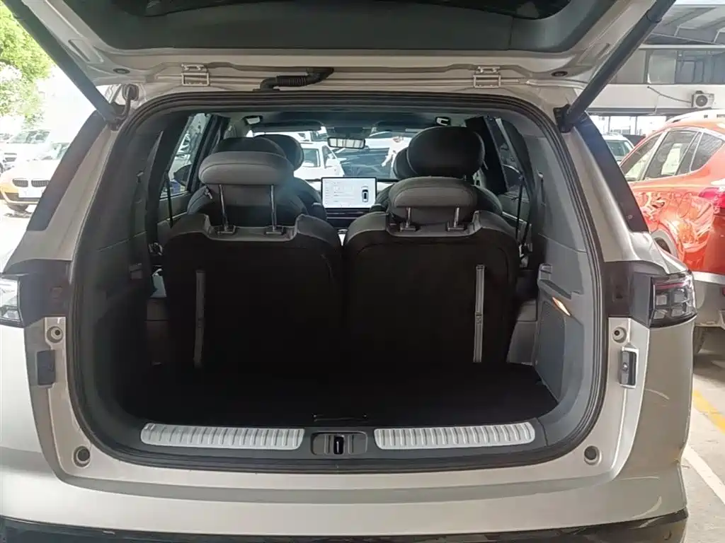 Dongfeng eπ eπ008 210Max EREV 6-Seater 2024 - thumbnail 19