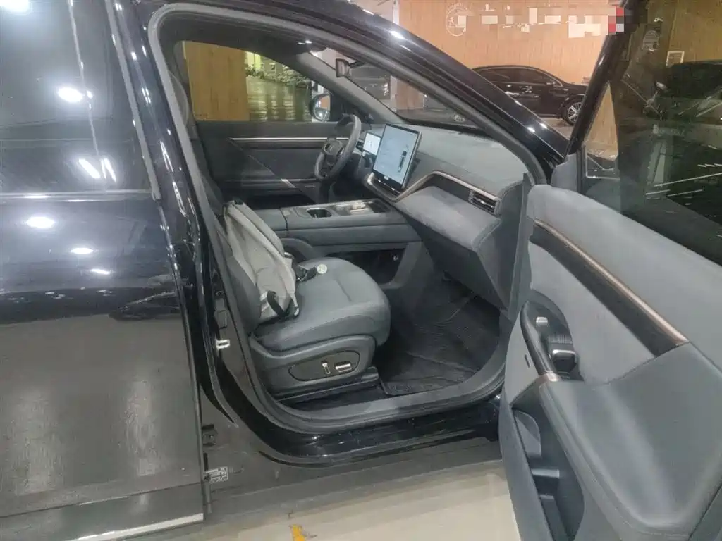 Dongfeng eπ eπ008 210Max EREV 6-Seater 2024 - thumbnail 19