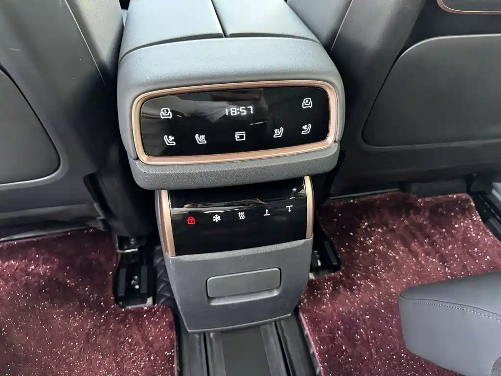 Dongfeng eπ eπ008 2024 210Max EREV 6-Seater 2024 - thumbnail 10