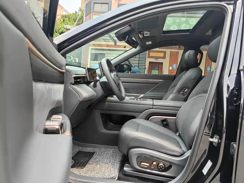 Dongfeng eπ eπ008 2024 210Max EREV 6-Seater 2024 - thumbnail 4