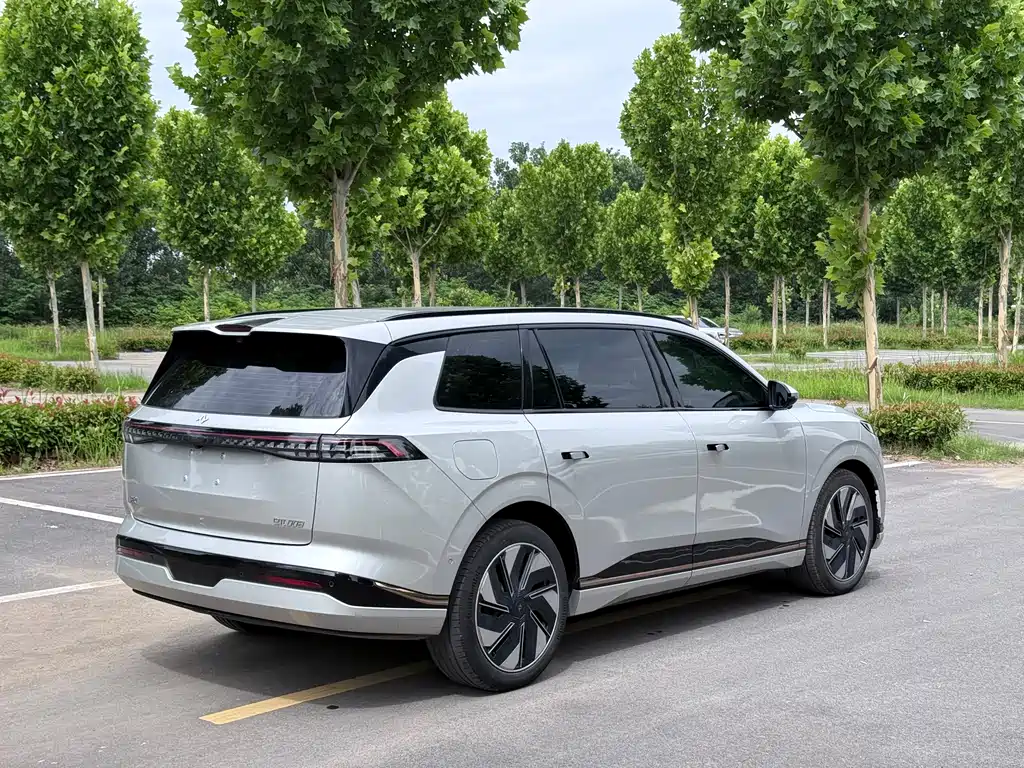 Dongfeng eπ eπ008 210Max EREV 2025 - thumbnail 6