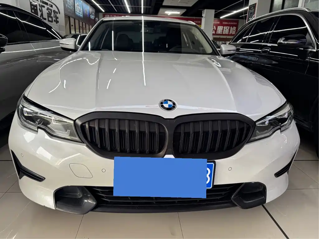 BMW BMW 3 Series 2022 320i M Sport Package 2021 - thumbnail 2