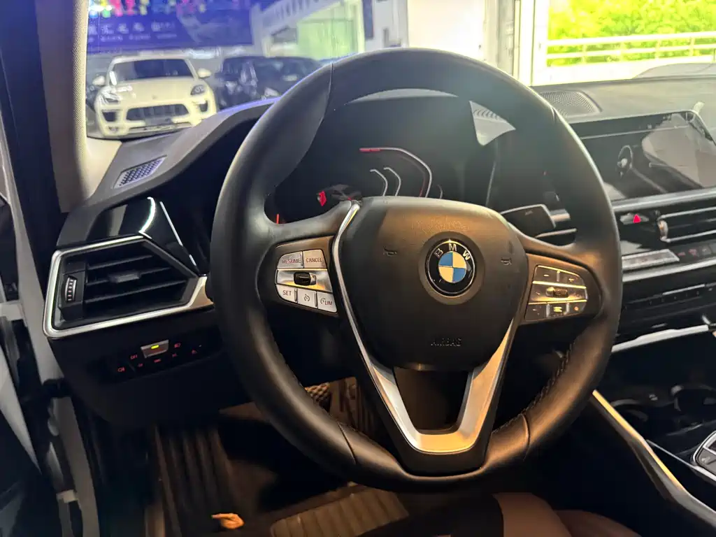 BMW BMW 3 Series 2022 320i M Sport Package 2021 - thumbnail 8