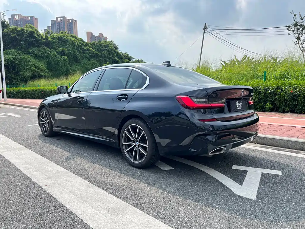 BMW BMW 3 Series 2022 Facelift 320Li M Sport Package 2021 - thumbnail 4