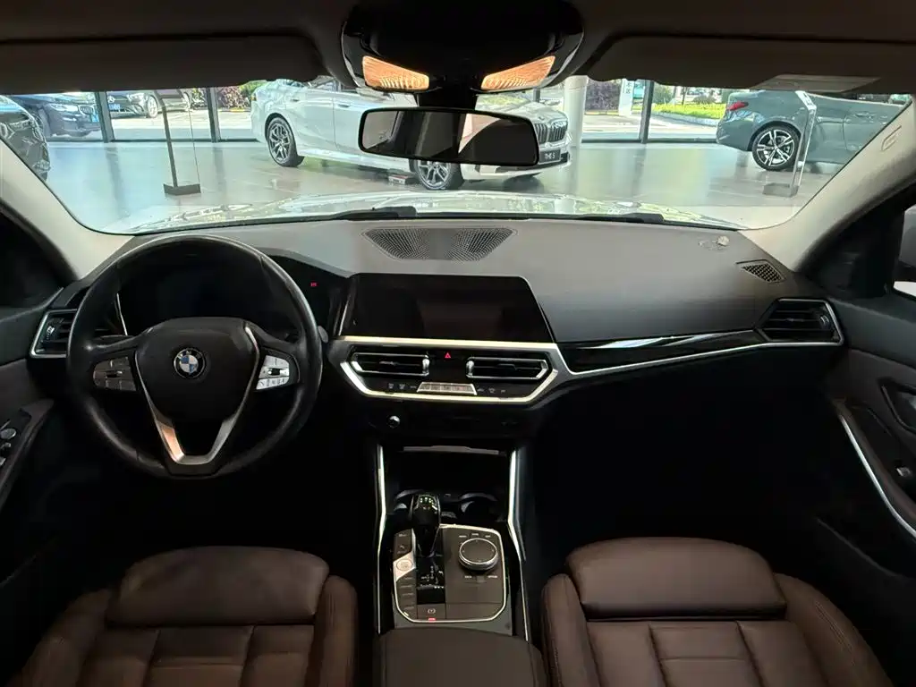 BMW BMW 3 Series 2021 Facelift II 320i M Sport Package 2021 - thumbnail 9