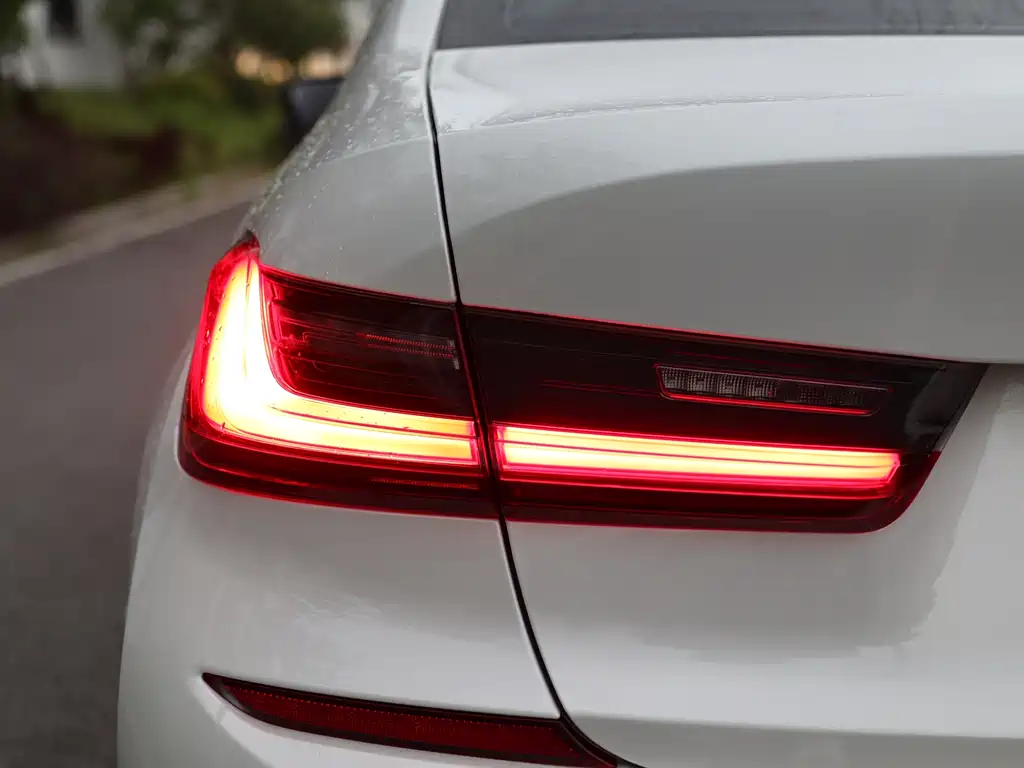 BMW BMW 3 Series 320Li M Sport Package 2022 - thumbnail 8
