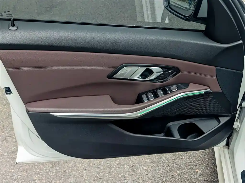 BMW BMW 3 Series 2021 320i M Sport Package 2021 - thumbnail 14