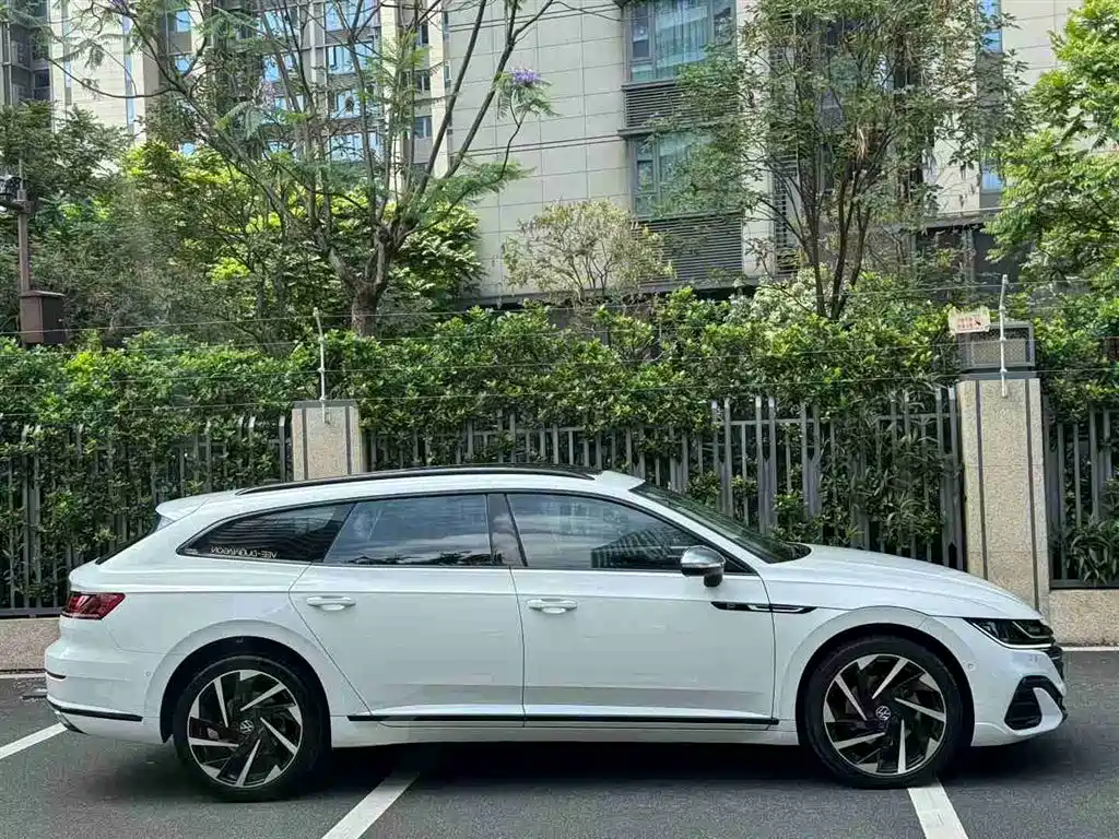 Volkswagen FAW-Volkswagen CC 2021 Shooting Brake 330TSI Lie Mu Edition 2021 - thumbnail 4