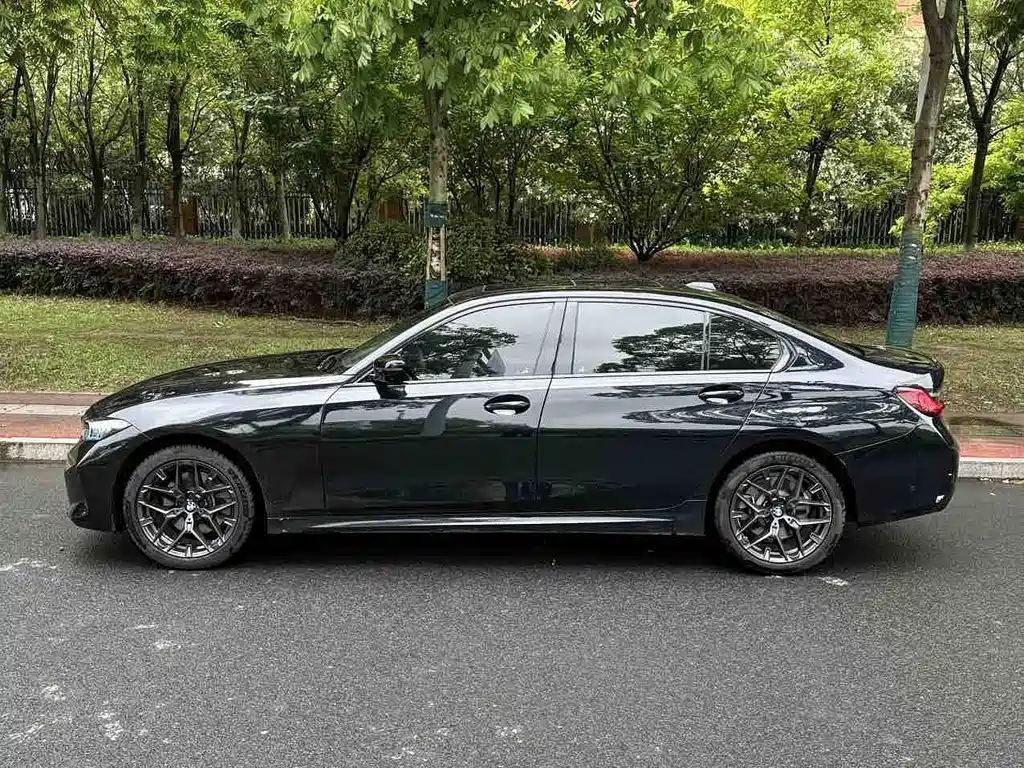 BMW BMW 3 Series 2025 330Li Exclusive M Sport Night Edition 2024 - thumbnail 13