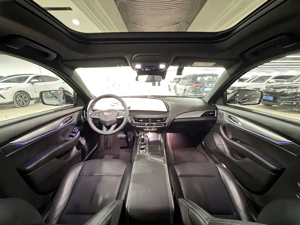 Cadillac Cadillac CT5 28T Luxury 2024 - thumbnail 6
