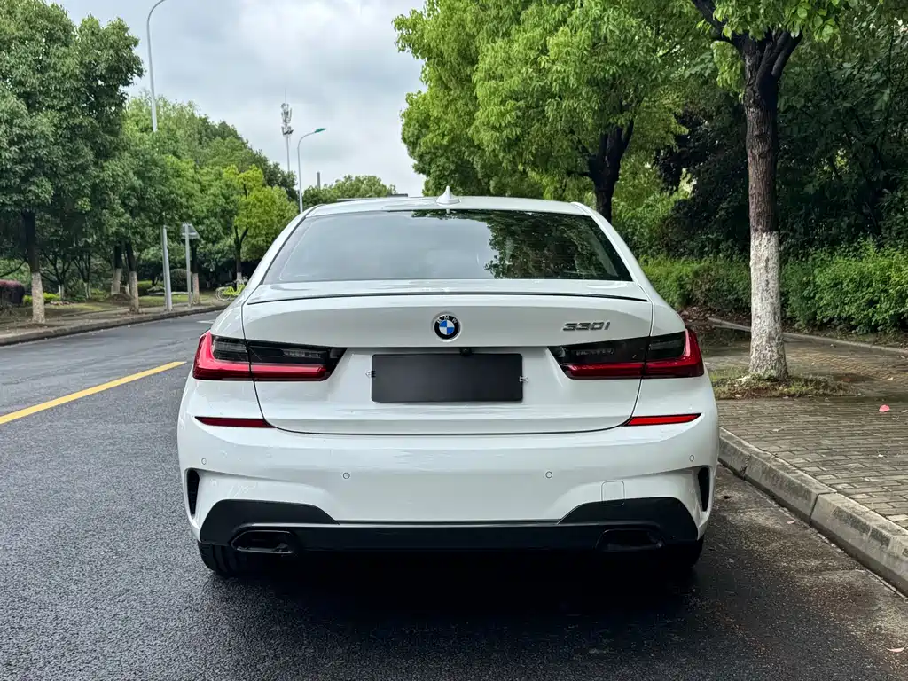 BMW BMW 3 Series 2022 330i M Sport Night Edition 2022 - thumbnail 5