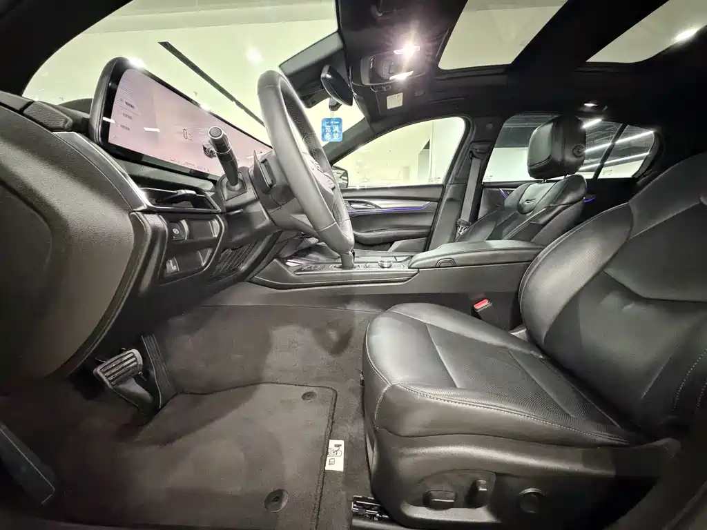 Cadillac Cadillac CT5 28T Luxury 2024 - thumbnail 8