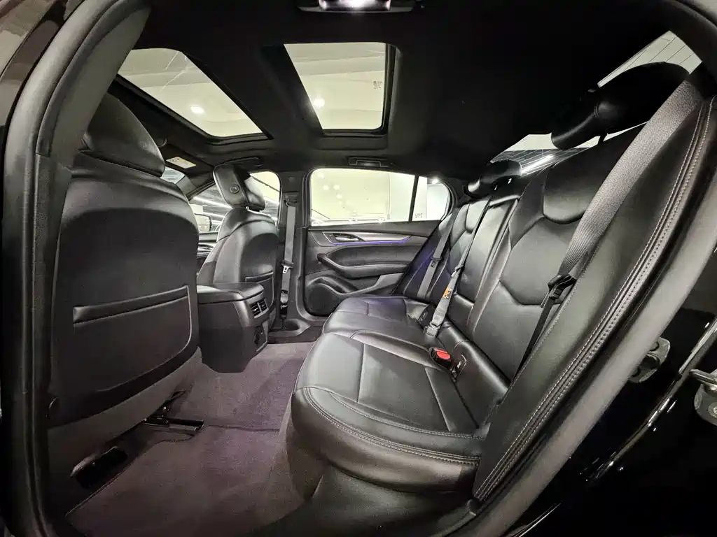 Cadillac Cadillac CT5 28T Luxury 2024 - thumbnail 9