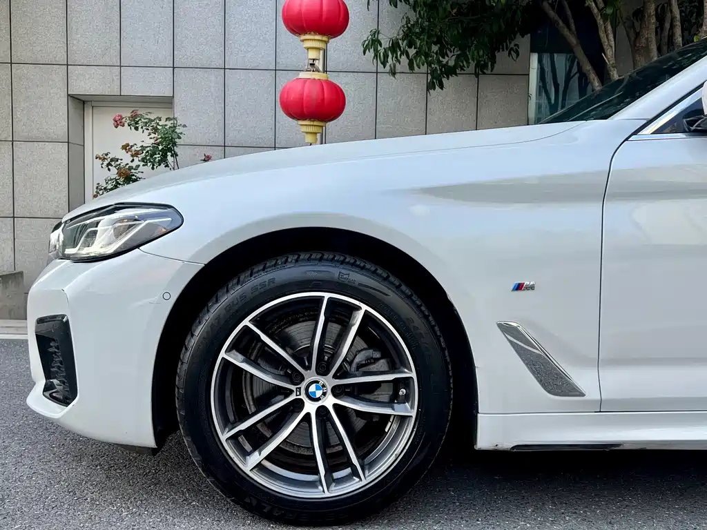 BMW BMW 5 Series 525Li M Sport Package 2021 - thumbnail 6