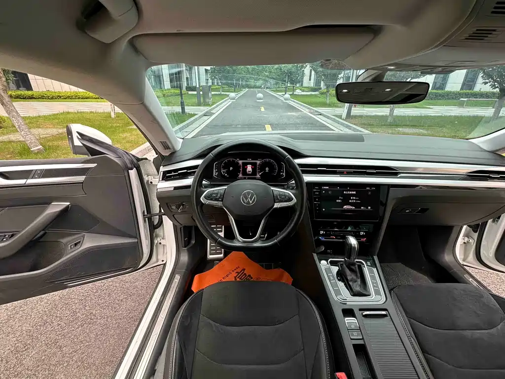 Volkswagen Volkswagen CC 2021 Shooting Brake 330TSI Liemu Edition 2022 - thumbnail 16